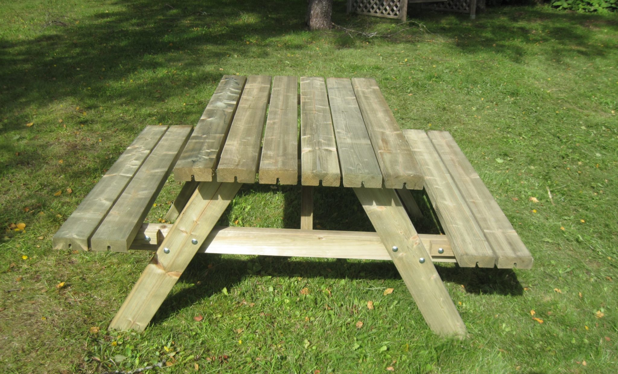 Heavy Duty Picnic Table 1.8 Length Hennessy Outdoors