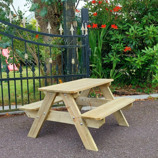 Lisbet Kids Picnic Table