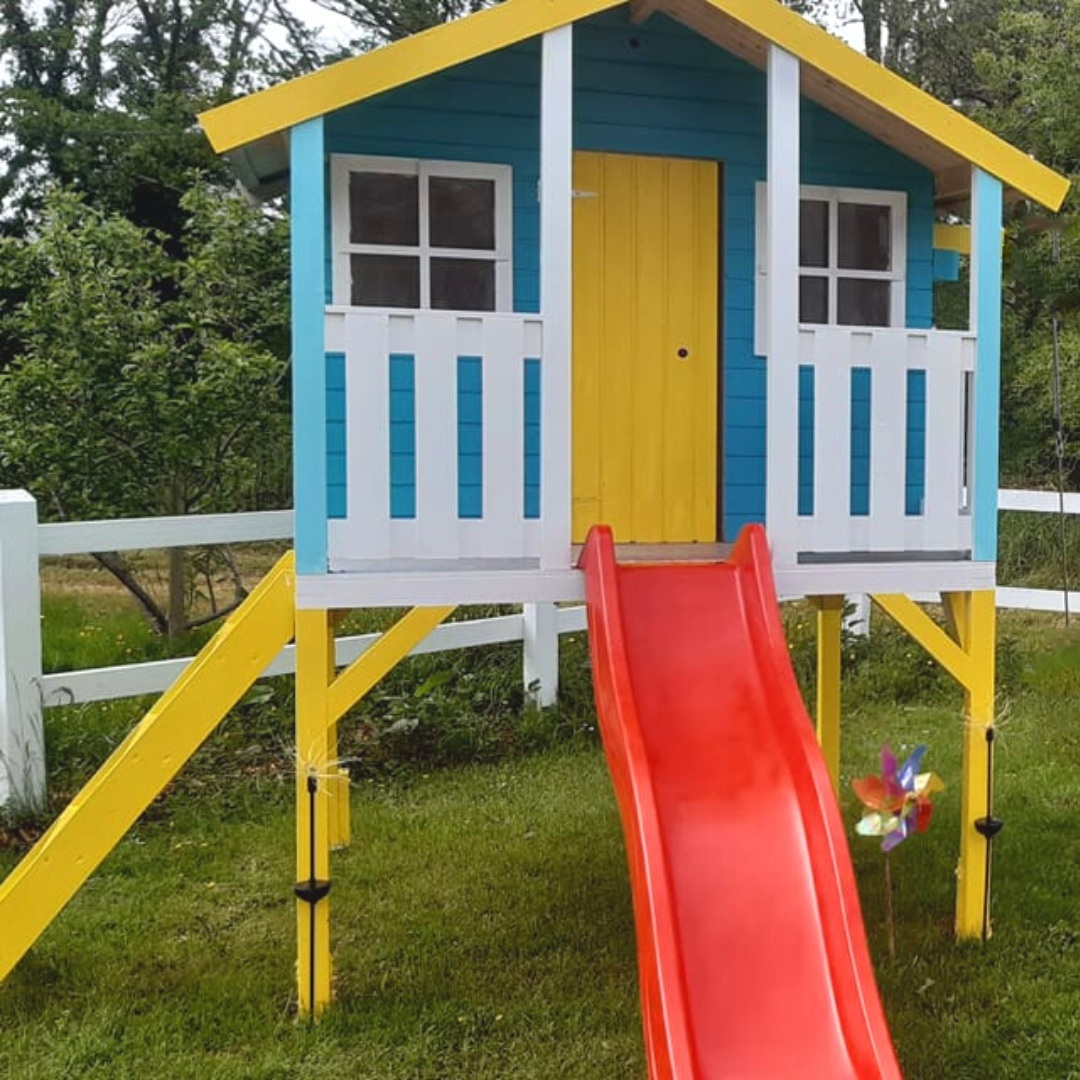 playhouse with slide
