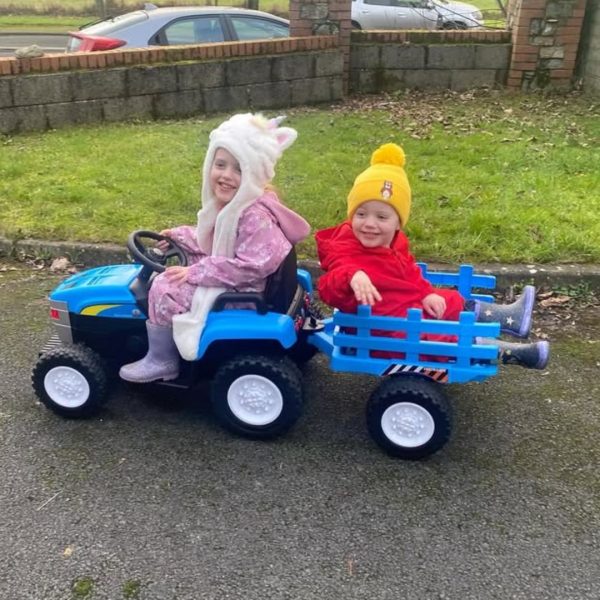 Kids Ride On Licenced New Holland 12V Tractor and Trailer