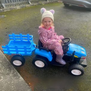 Kids Ride On Licenced New Holland 12V Tractor and Trailer